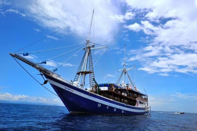 Raja Ampat Explorer Liveaboard Diving Sailing Trip